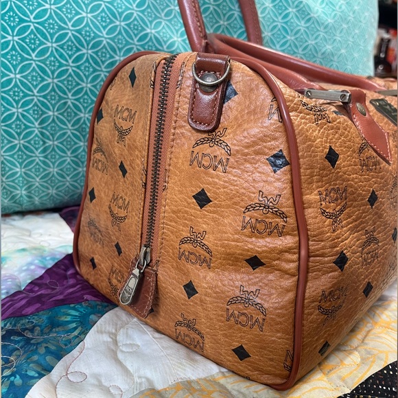 MCM Boston shape duffel - Picture 8 of 15
